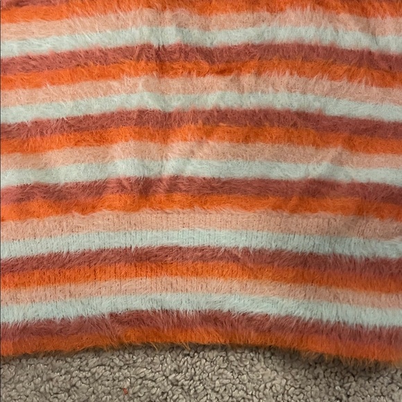Stripe Levi’s Orange and Cream Women's Sweater - Picture 4 of 6